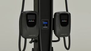 Cyber Switching Commercial Commercial Dual 80A EV Charging Station 02.png